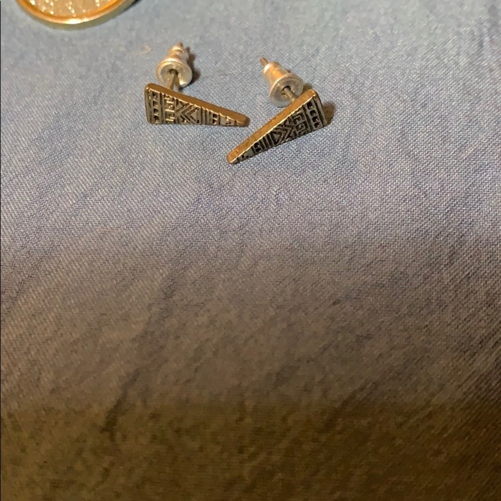 🌸 Earring Bundle 🌸 - Picture 3 of 12
